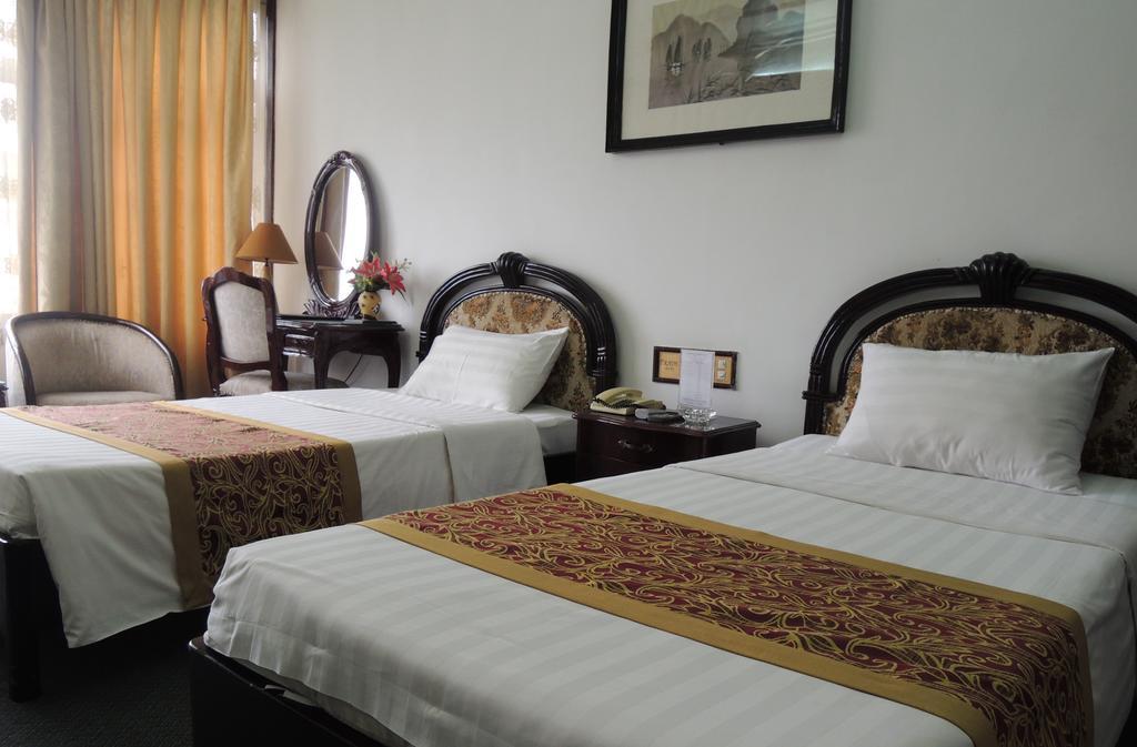 Trade Hotel Hanoi Bilik gambar